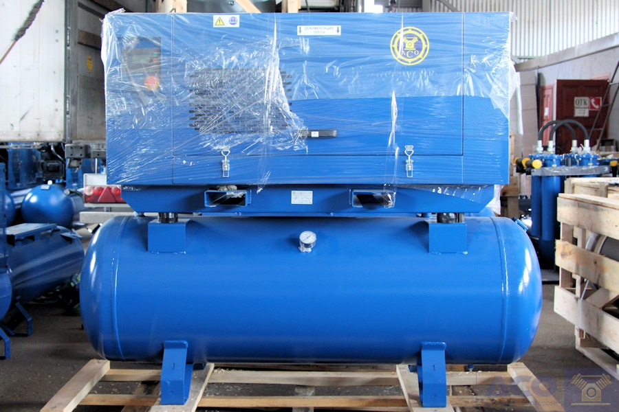 Винтовой компрессор АСО-ВК18-500 для завода по производству дистиллированой воды